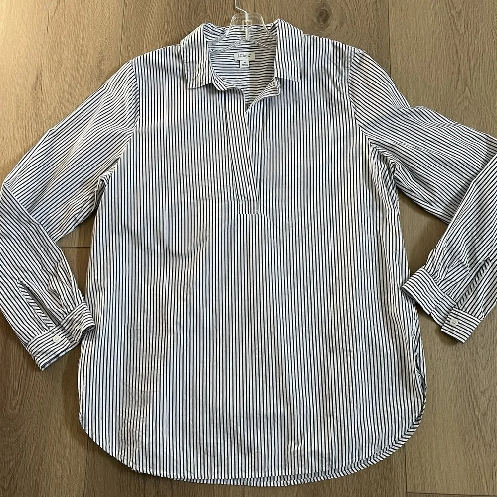 J.Crew Gray & White Striped Popover Shirt Women’s Large GUC - Picture 12 of 14